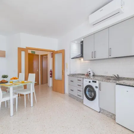 Acogedor Con Parque Infantil *