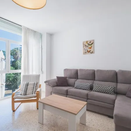 Acogedor Con Parque Infantil *